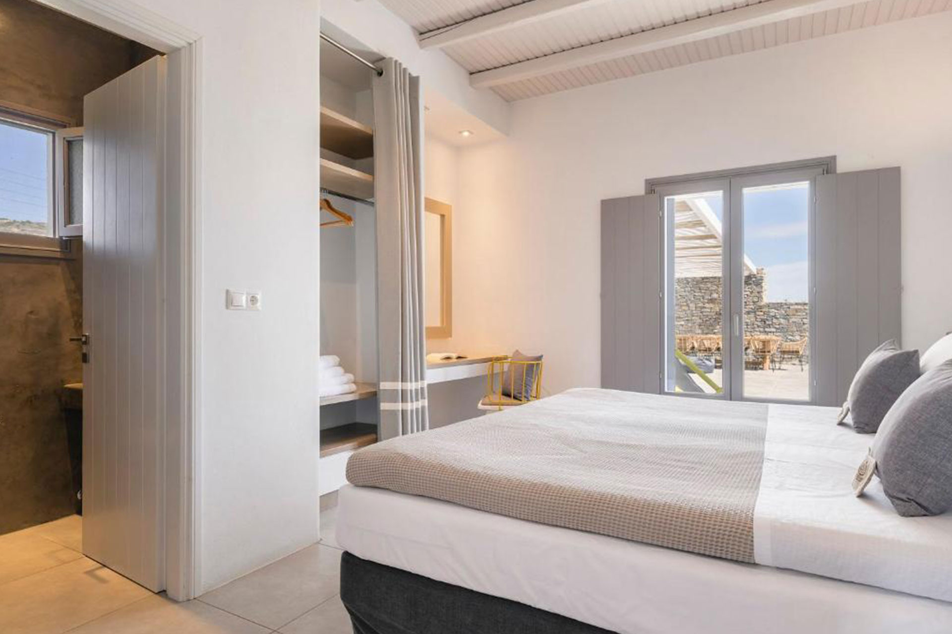 the-interiors-villa-azzuro-2