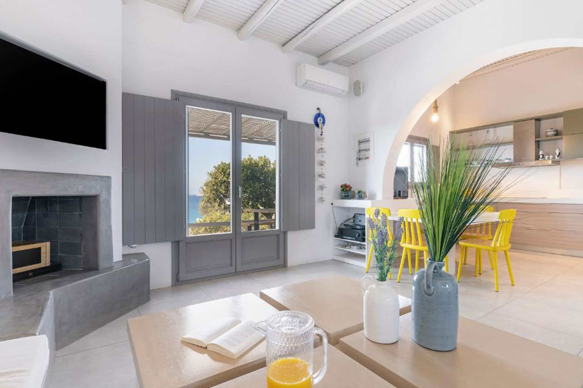 the-interiors-villa-azzuro